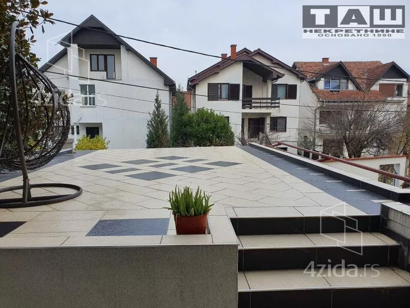 Kuća | 4zida