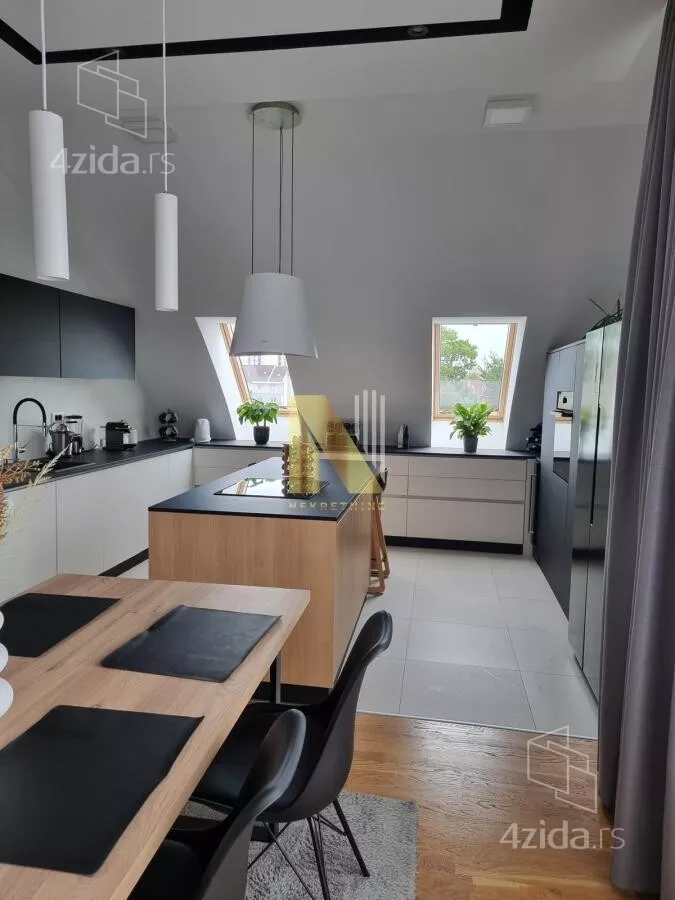 Petosoban stan | 4zida