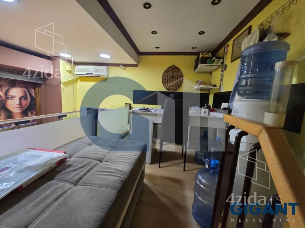 Lokal | 4zida