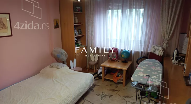 Petosoban stan | 4zida