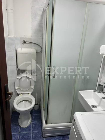 Ustanička | 4zida.rs