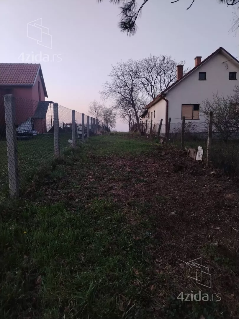 Građevinsko zemljište | 4zida