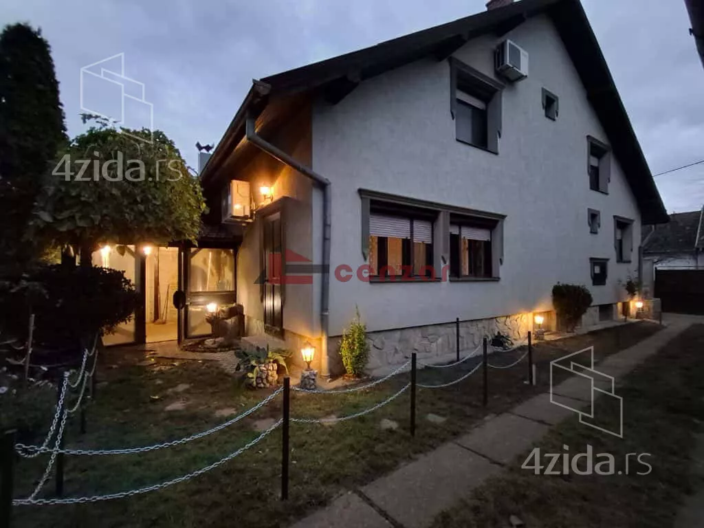 3-etažna kuća | 4zida