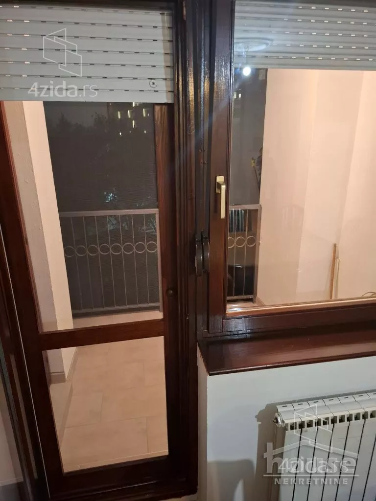 Četvoroiposoban stan | 4zida