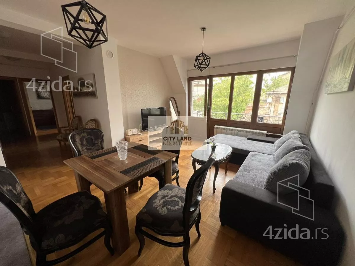 Troiposoban stan | 4zida