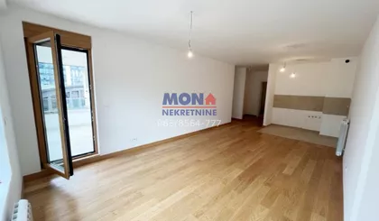 Tadije Sondermajera | 4zida.rs
