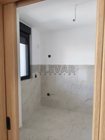 Cara Dušana | 4zida.rs