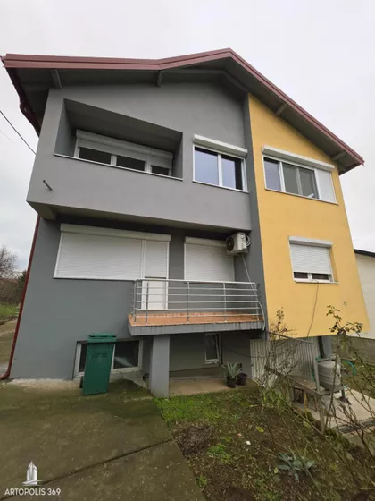Boleč | 4zida.rs