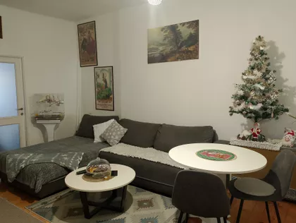 Peti Kvart | 4zida.rs