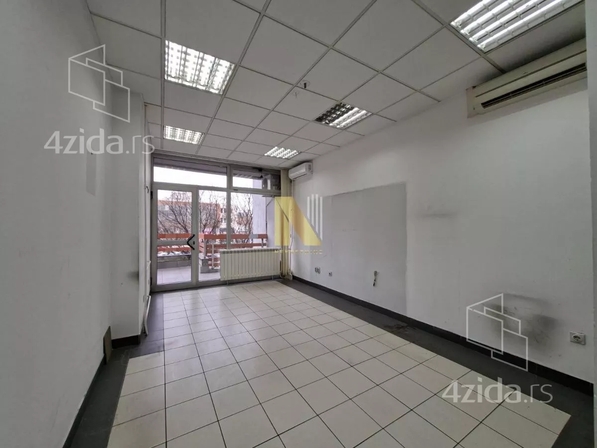 Poslovni prostor | 4zida