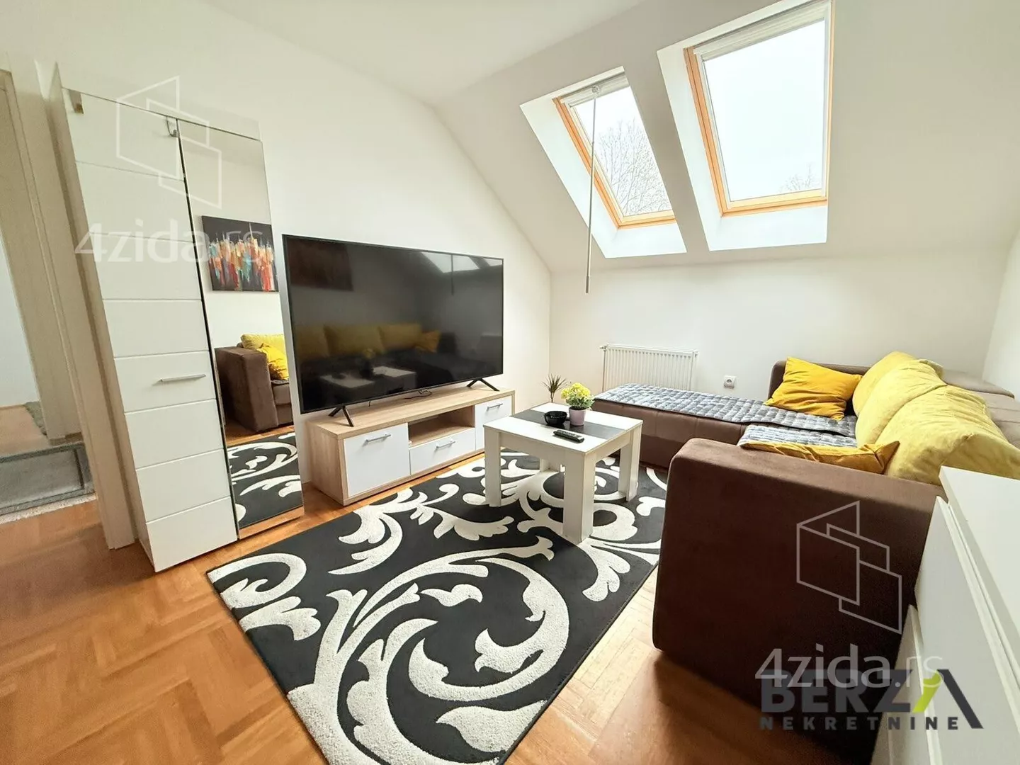 Dvoiposoban stan | 4zida