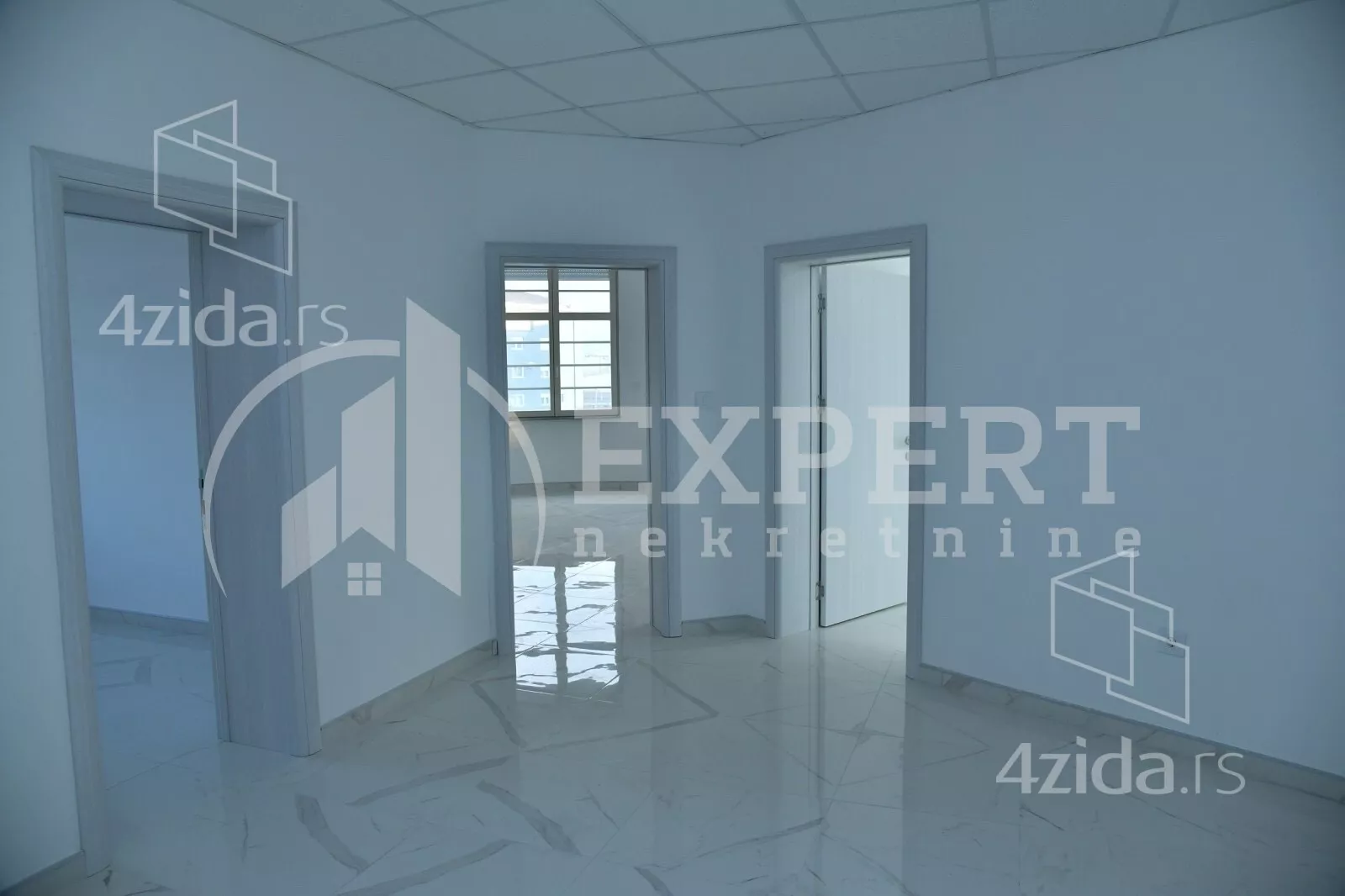 Lokal | 4zida