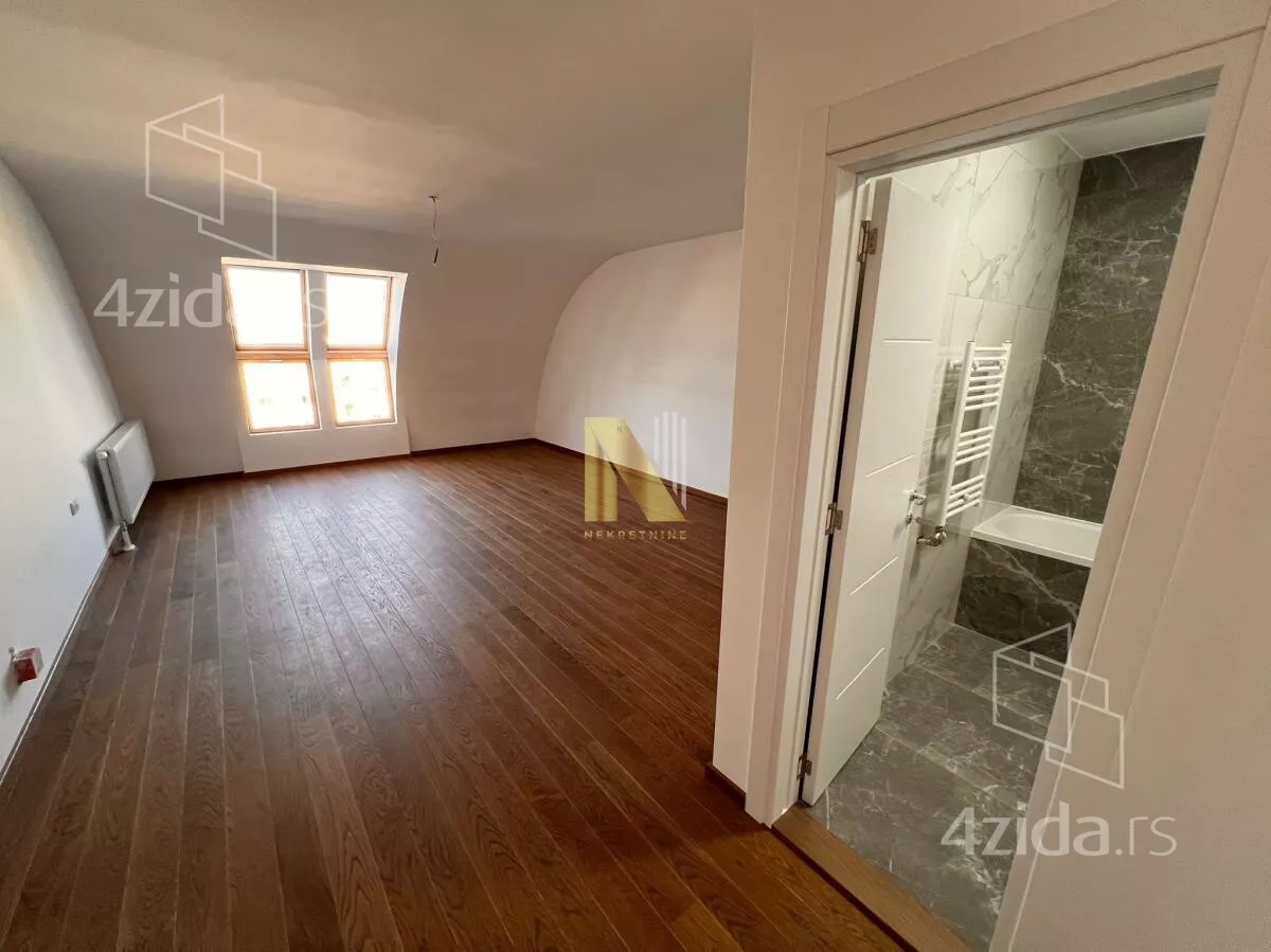 Šestosoban stan | 4zida