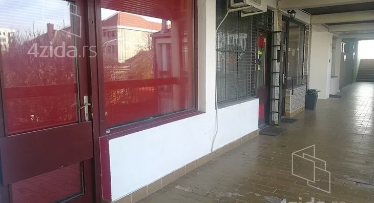 Poslovni prostor | 4zida