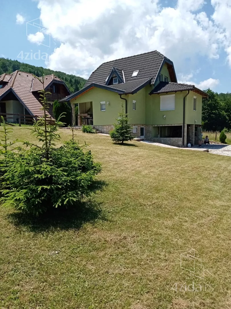 2-etažna kuća | 4zida
