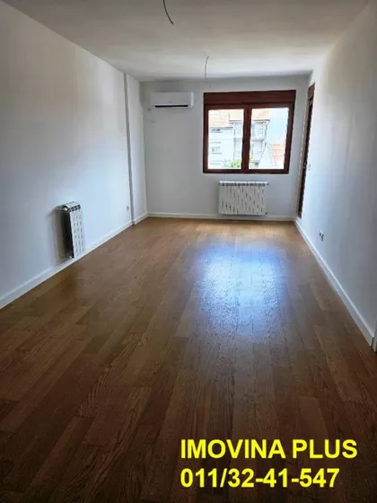 Krfska | 4zida.rs