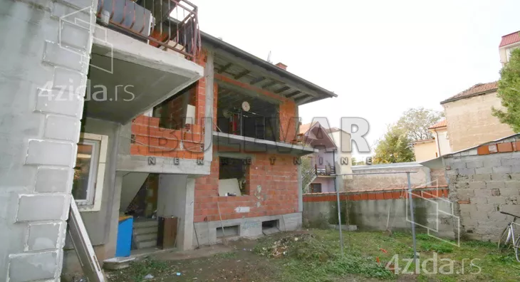 3-etažna kuća | 4zida
