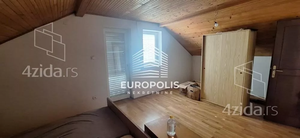 3-etažna kuća | 4zida
