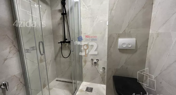 Četvoroiposoban stan | 4zida