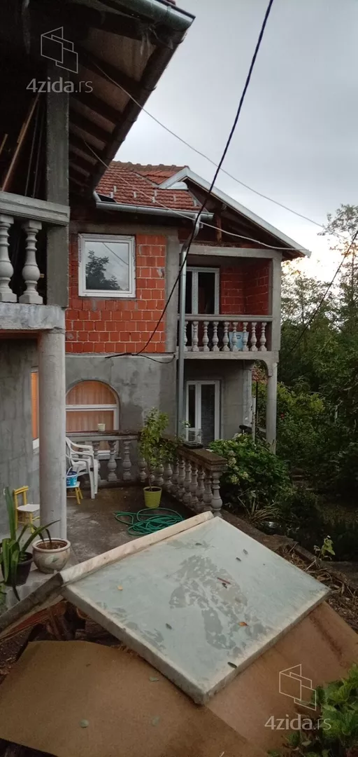 2-etažna kuća | 4zida