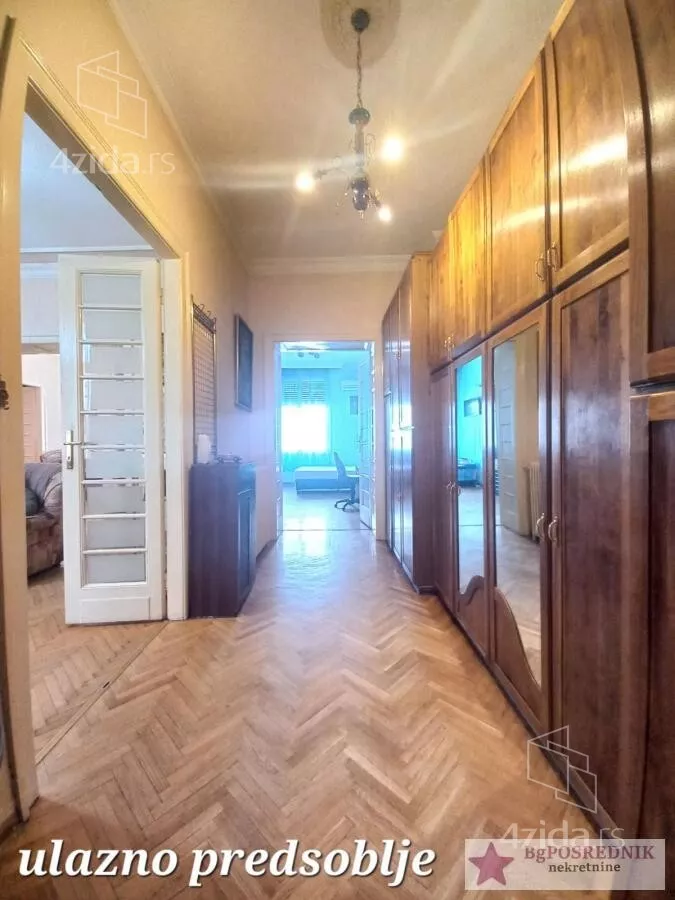 Četvoroiposoban stan | 4zida