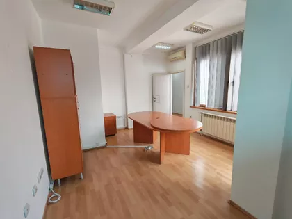 Filozofski Fakultet | 4zida.rs