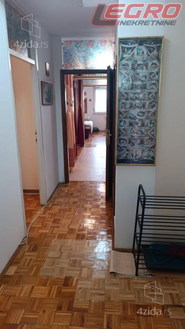 Troiposoban stan | 4zida