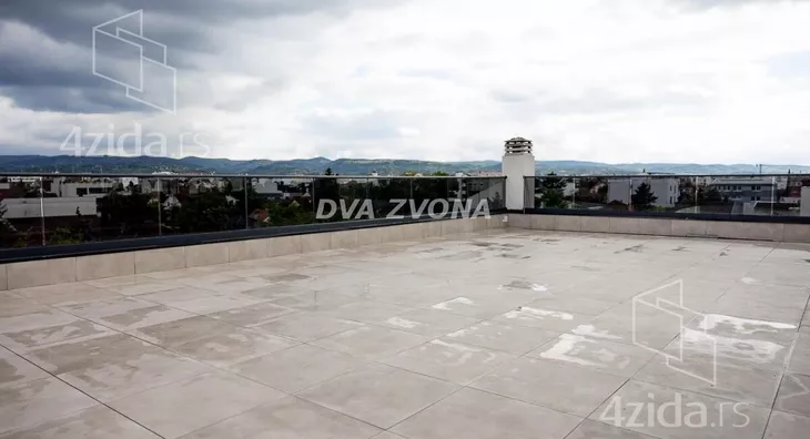 Petosoban stan | 4zida