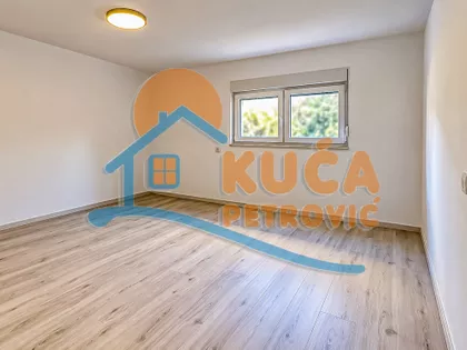 Крфска | 4zida.rs