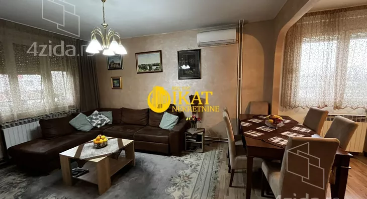 Šestosoban stan | 4zida