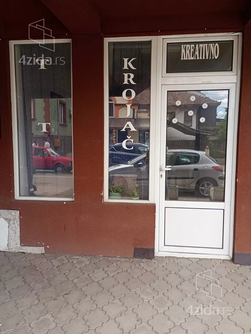 Lokal | 4zida