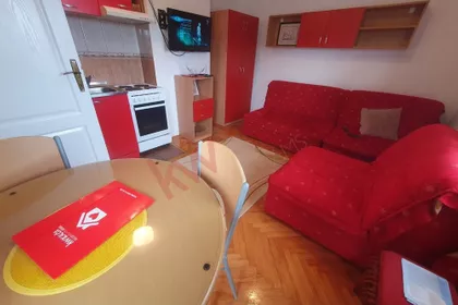 Kosovke devojke | 4zida.rs