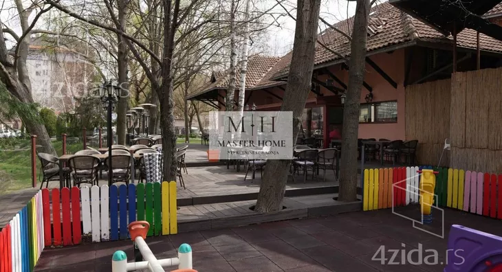 Poslovni prostor | 4zida