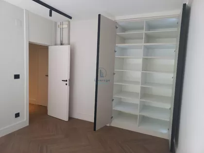 Sarajevska | 4zida.rs