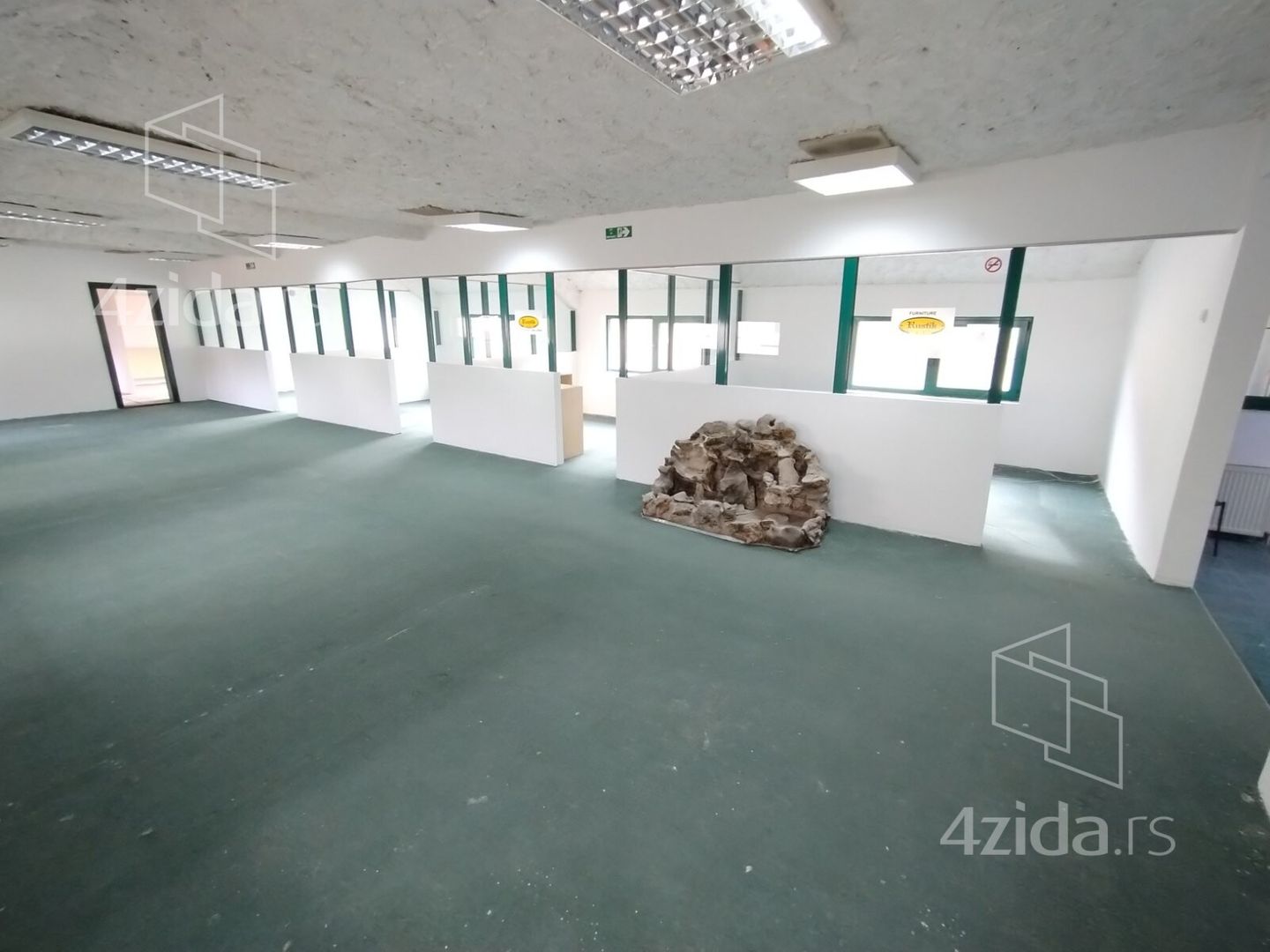 Office space for rent, Donji Komren, €5, 222m² — photo