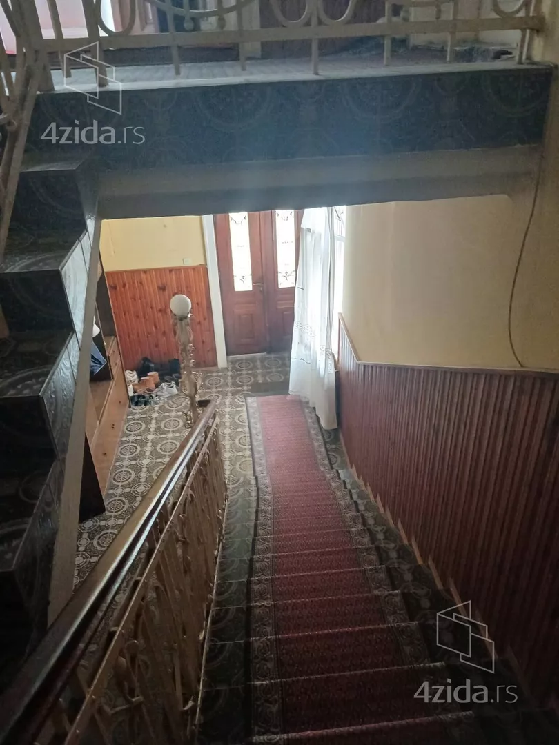 3-etažna kuća | 4zida
