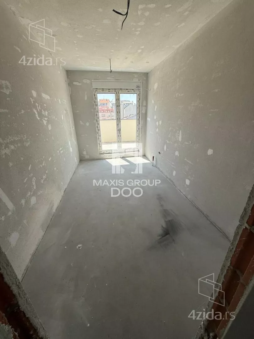 Petosoban stan | 4zida