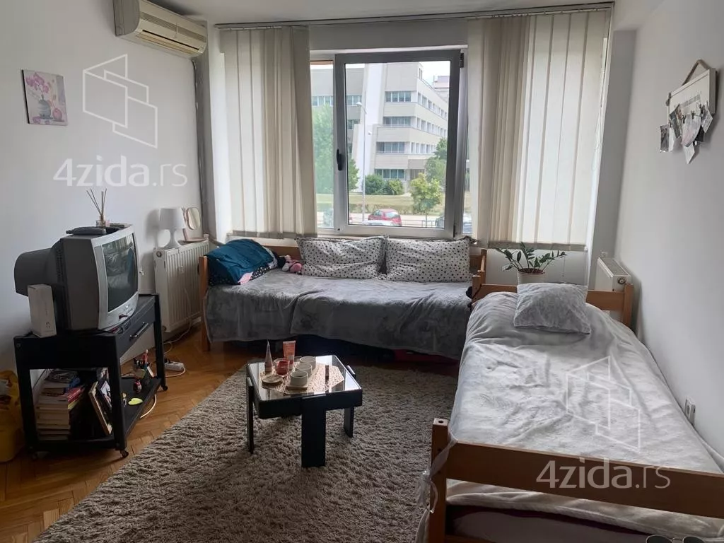 Garsonjera | 4zida