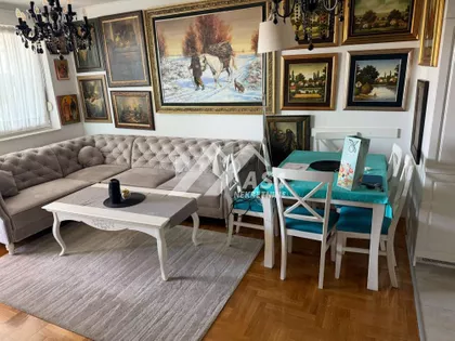 Braće Ribnikar | 4zida.rs