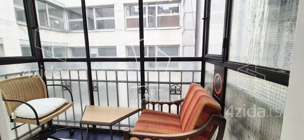 Petosoban stan | 4zida