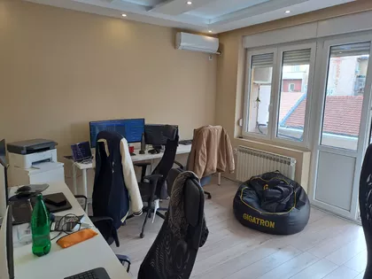 Obrenovićeva 9 | 4zida.rs