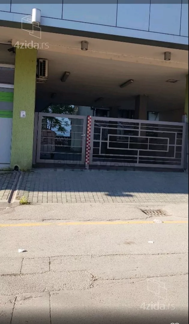 Garaža | 4zida