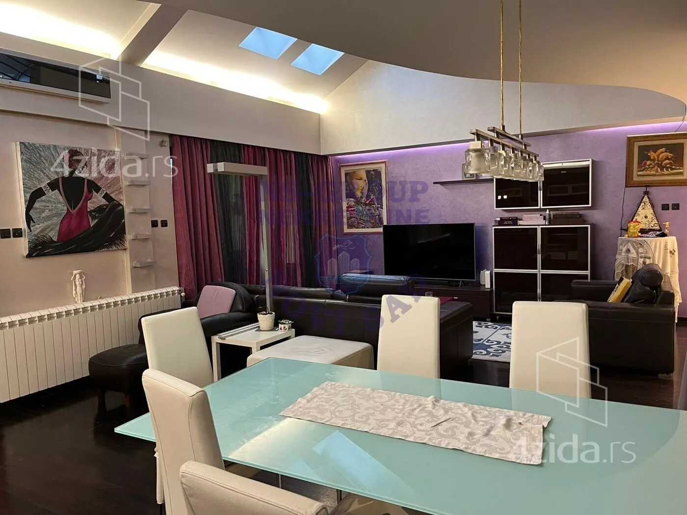 Sedmosoban stan | 4zida