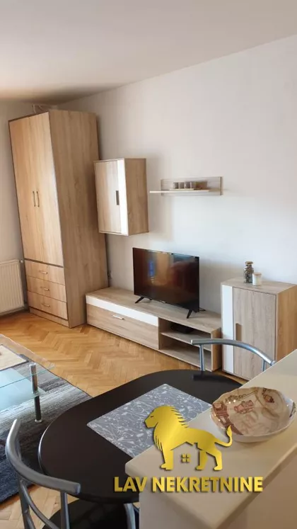 KORNELIJA STANKOVIĆA | 4zida.rs