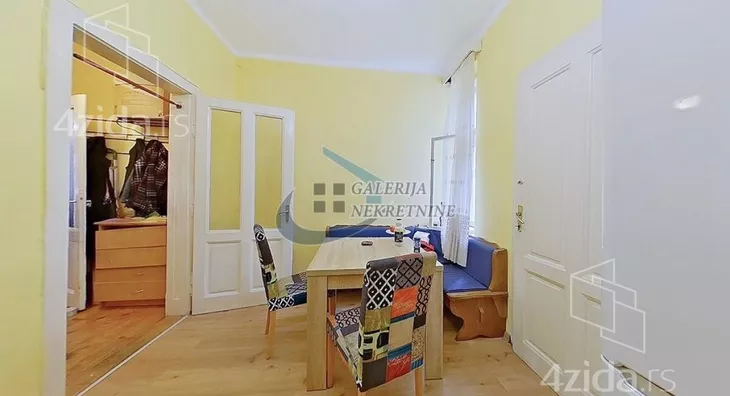 Četvoroiposoban stan | 4zida