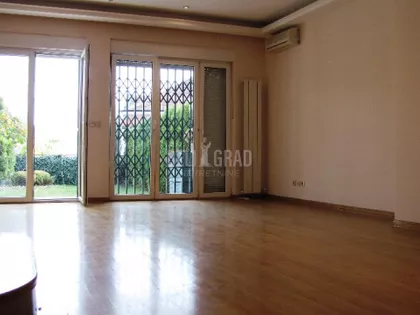 Aleksandra Tirnanića Tirketa | 4zida.rs