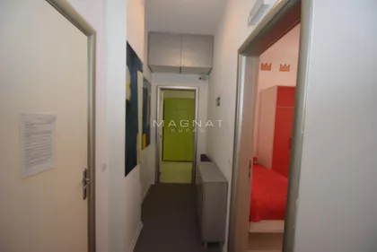 Karađorđeva | 4zida.rs