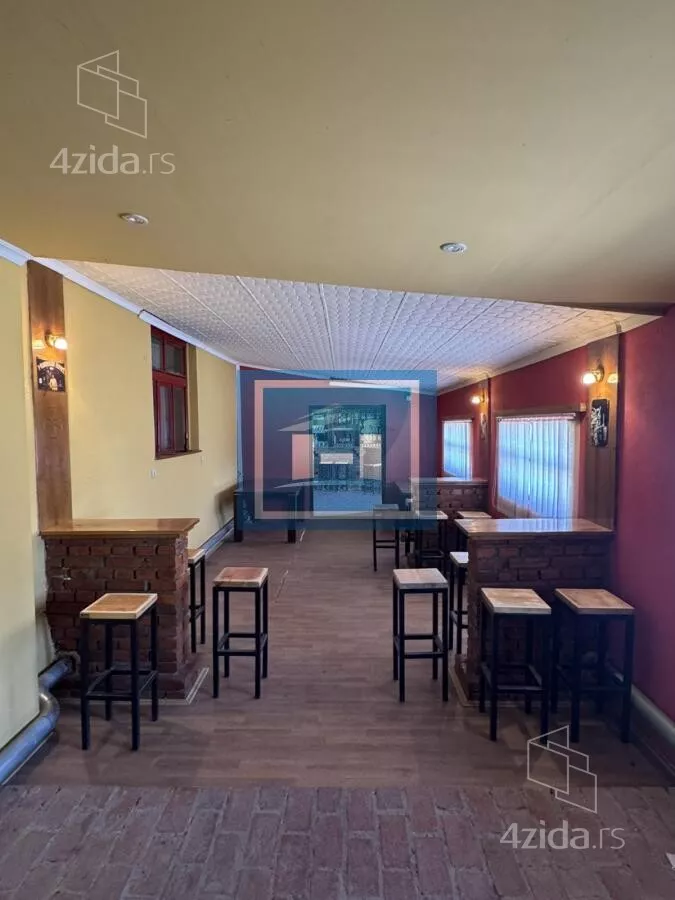 Poslovni prostor | 4zida