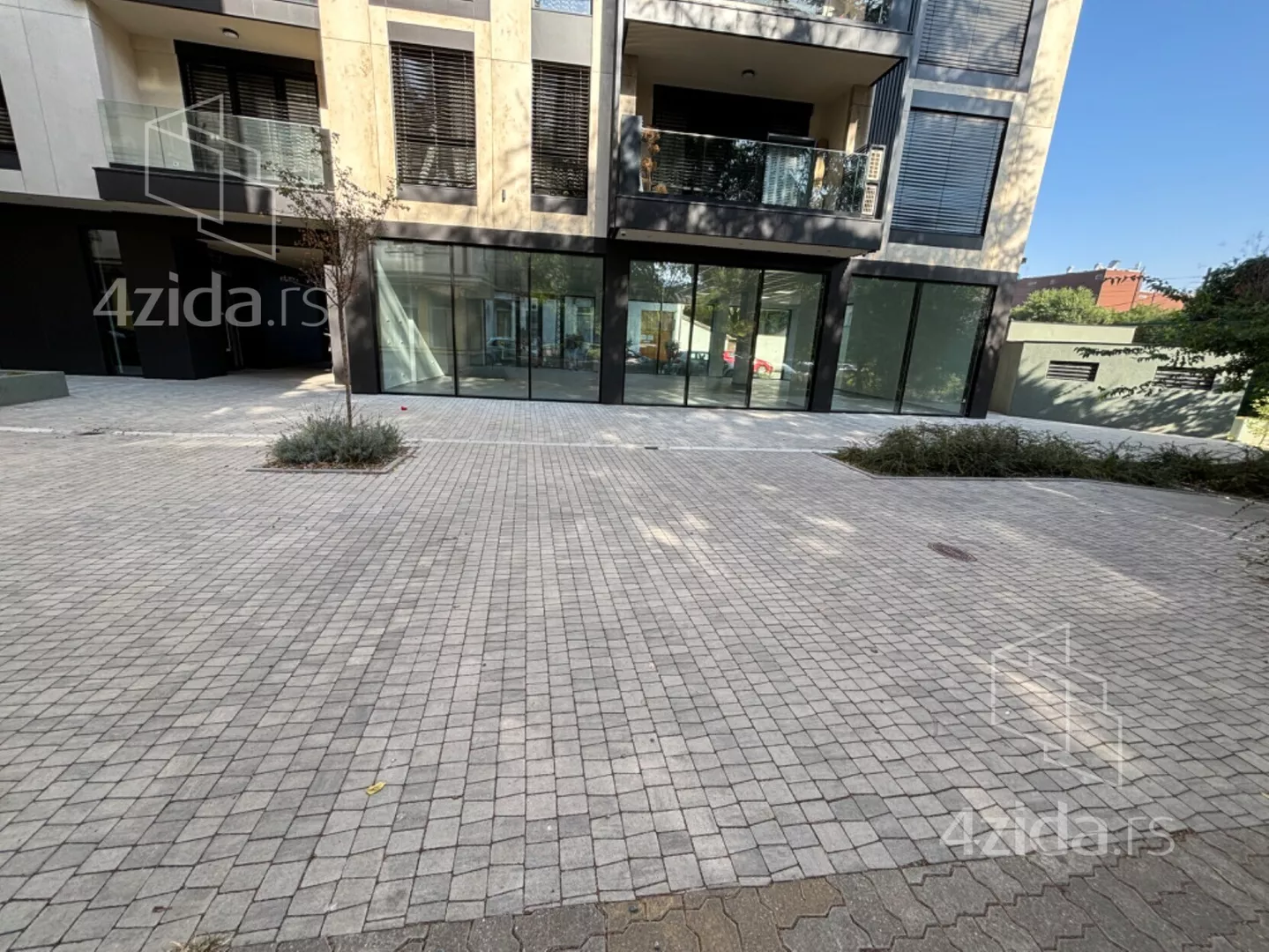 Poslovni prostor | 4zida
