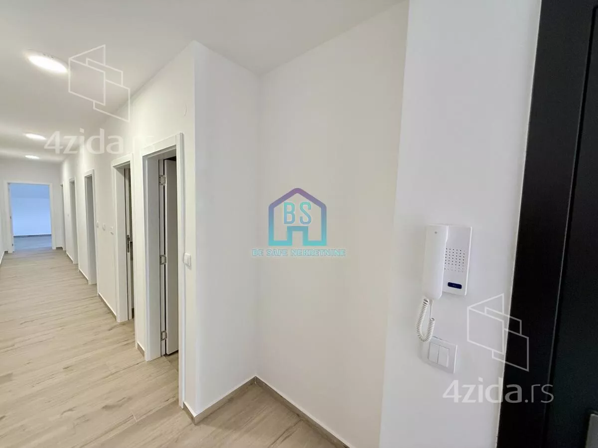 Četvorosoban stan | 4zida